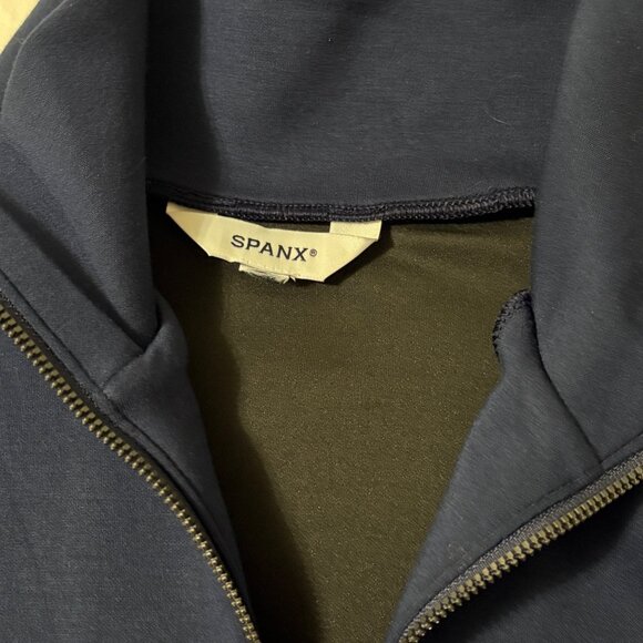 Like New Spanx AirEssentials Full Zip Activewear Track Jacket Navy White Size L - Picture 4 of 10